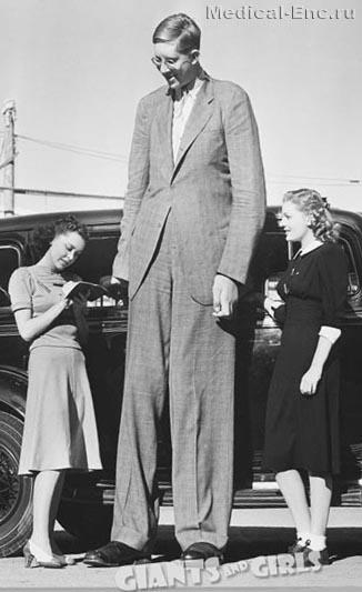 найвищий чоловік у світі фото